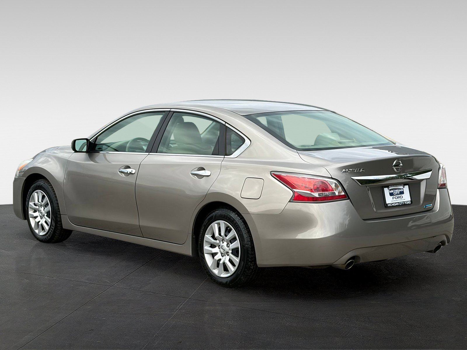Used 2014 Nissan Altima 2.5 FWD image 7