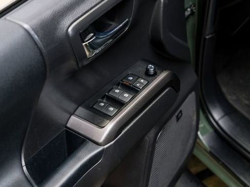 Used 2022 Toyota Tacoma TRD Sport w/ TRD Premium Sport Package AWD/4WD image 70