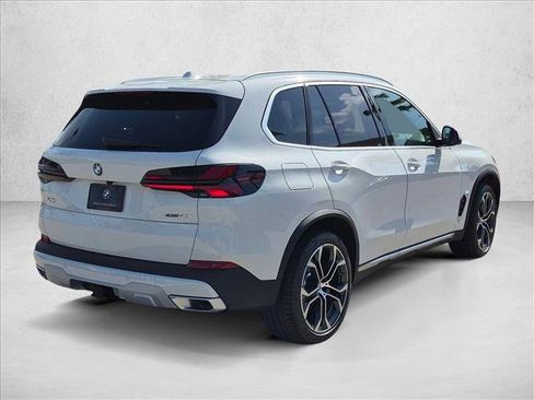 New 2026 BMW X5 xDrive40i w/ Climate Comfort Package AWD/4WD image 2