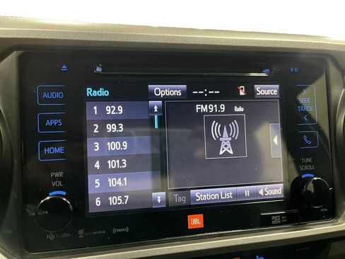 Used 2019 Toyota Tacoma Limited AWD/4WD image 15