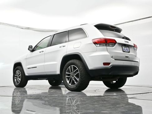 Used 2020 Jeep Grand Cherokee Laredo w/ Laredo X Package image 43