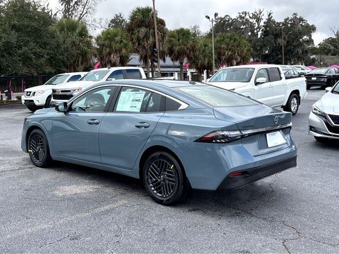 New 2026 Nissan Sentra SR w/ SR Premium Package FWD image 29