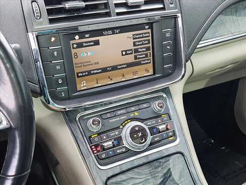 Used 2017 Lincoln Continental Reserve w/ Climate Package image 15