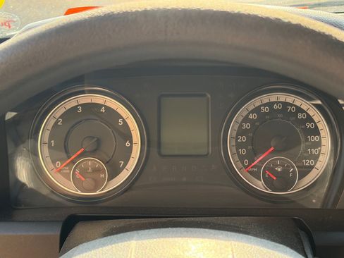 Used 2018 RAM 2500 Tradesman w/ Chrome Appearance Group AWD/4WD image 13