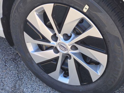 New 2025 Nissan Altima 2.5 S image 14