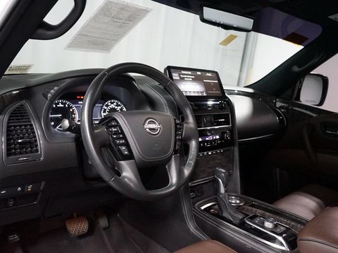 Used 2021 Nissan Armada Platinum w/ Captain's Chairs Package RWD image 7