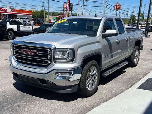 Used 2017 GMC Sierra 1500 SLE w/ SLE Value Package RWD image 7