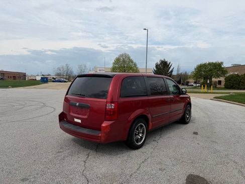Used 2008 Dodge Grand Caravan SE image 4