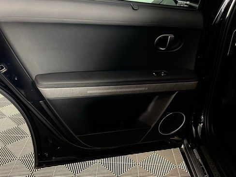 Used 2025 Hyundai Ioniq 5 Limited image 31