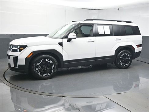 Used 2024 Hyundai Santa Fe SEL image 4