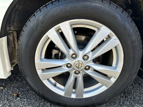 Used 2015 Nissan Quest SL image 15