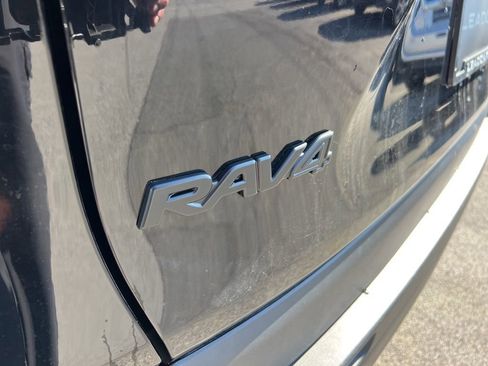 Used 2023 Toyota RAV4 AWD Hybrid image 30