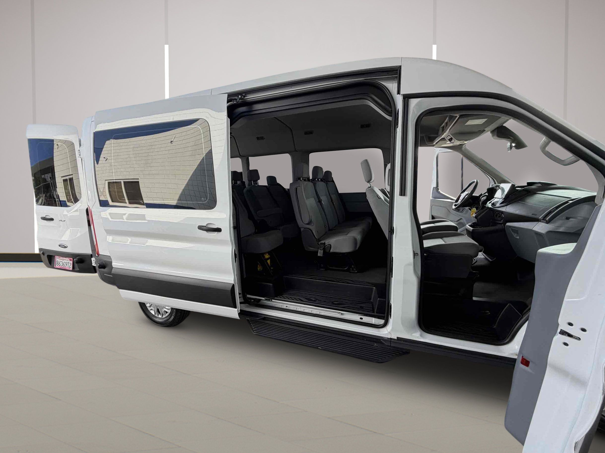 Used 2017 Ford Transit 350 XLT RWD image 32