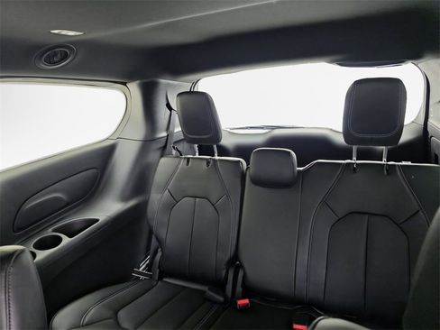 New 2026 Chrysler Pacifica Select w/ S Appearance Package image 35