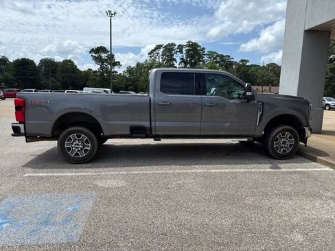 Used 2024 Ford F250 Lariat w/ FX4 Off-Road Package AWD/4WD image 1