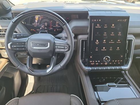 Used 2026 GMC Yukon Denali Ultimate AWD/4WD image 11
