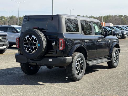New 2026 Ford Bronco Outer Banks AWD/4WD image 4