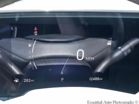 Used 2025 Buick Envista Sport Touring FWD image 4
