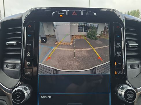 Used 2024 RAM 2500 Laramie w/ Safety Group AWD/4WD image 29