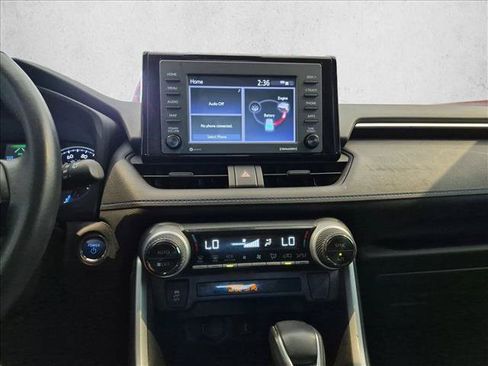 Used 2022 Toyota RAV4 SE AWD/4WD image 14