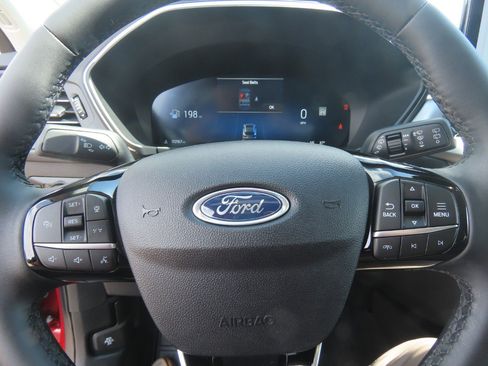 Used 2023 Ford Escape Platinum FWD image 28