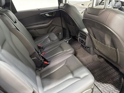 Used 2020 Audi Q7 3.0T Prestige w/ Prestige Package image 32