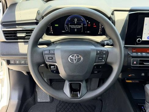 Used 2026 Toyota Camry LE FWD image 18
