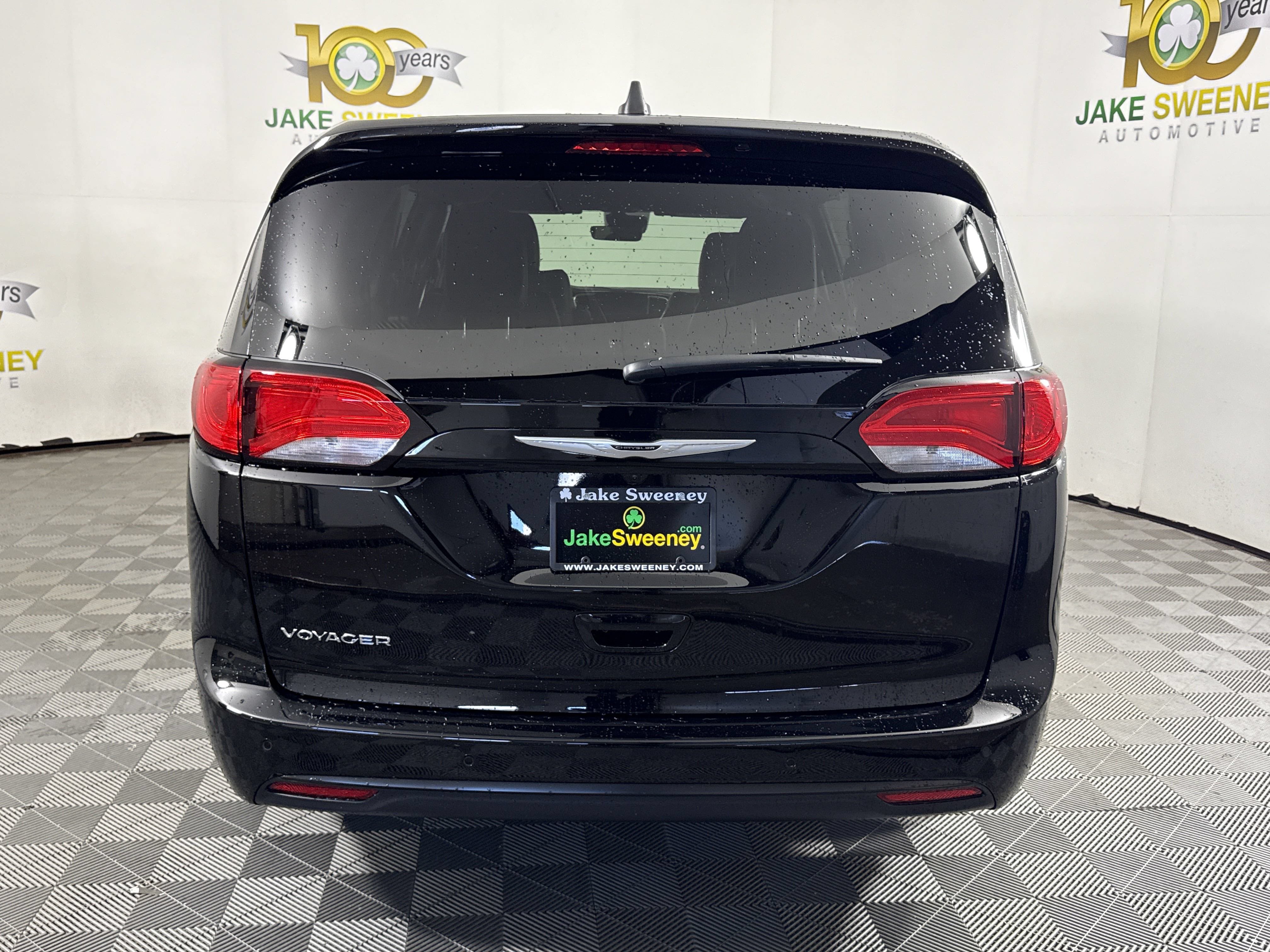 New 2026 Chrysler Voyager LX FWD image 7