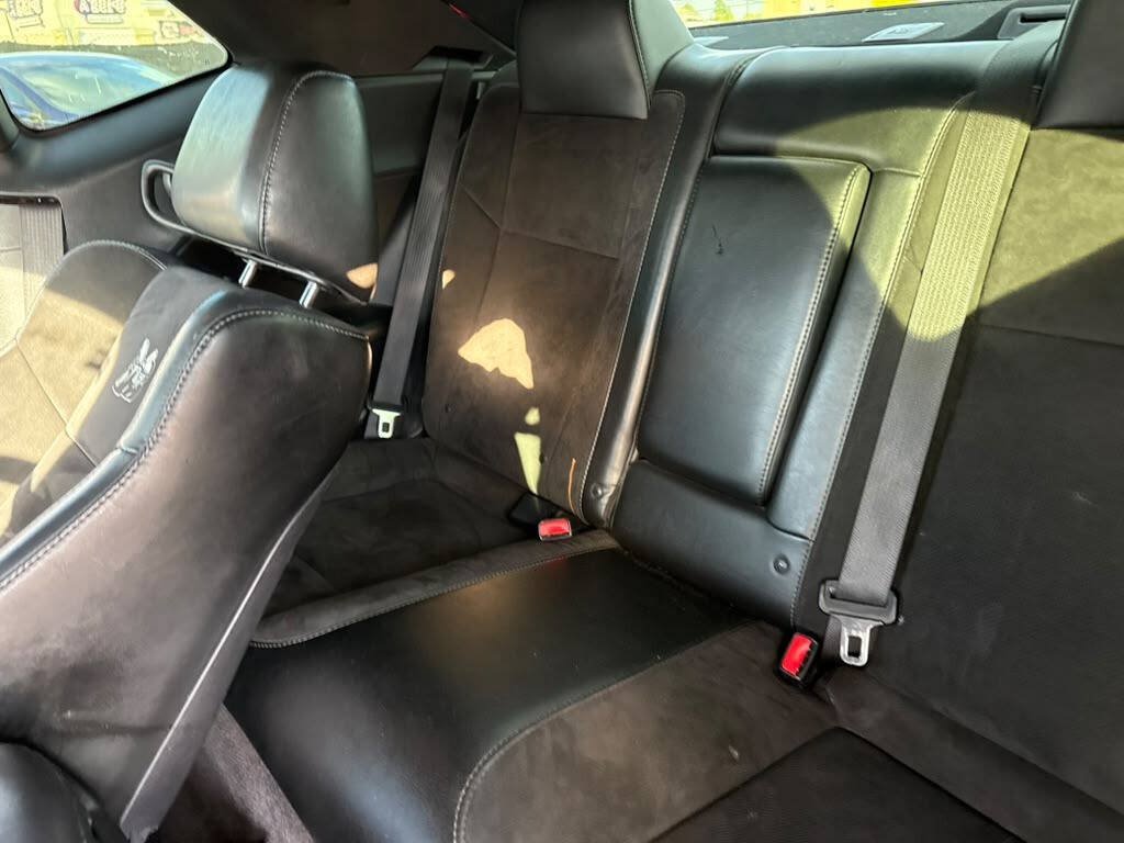 Used 2017 Dodge Challenger R/T Scat Pack w/ Leather Interior Group RWD image 27