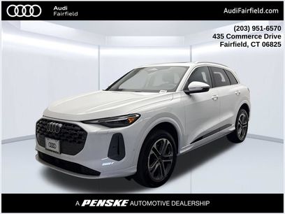 Used 2025 Audi Q5 Premium w/ Convenience Package