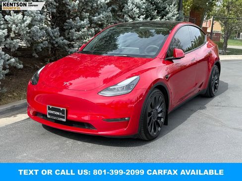 Used 2023 Tesla Model Y Performance image 3