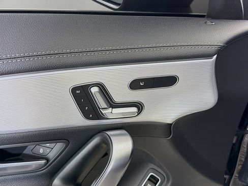 Used 2021 Mercedes-Benz CLA 250 image 20