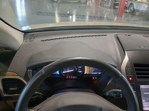 Used 2016 Lincoln MKZ Hybrid w/ Equipment Group 600A Reserve FWD image 21