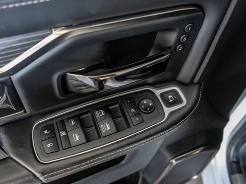 Used 2022 RAM 2500 Limited AWD/4WD image 45