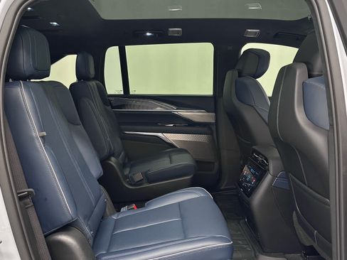 Used 2026 Cadillac Escalade IQ Sport 2 w/ LPO, ONYX Package AWD/4WD image 21