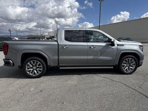 Used 2023 GMC Sierra 1500 Denali w/ Denali Reserve Package image 8
