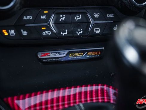 Used 2017 Chevrolet Corvette Z06 image 21
