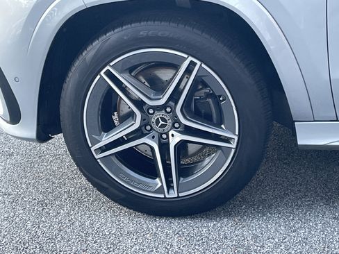 Certified 2024 Mercedes-Benz GLS 450 4MATIC image 18