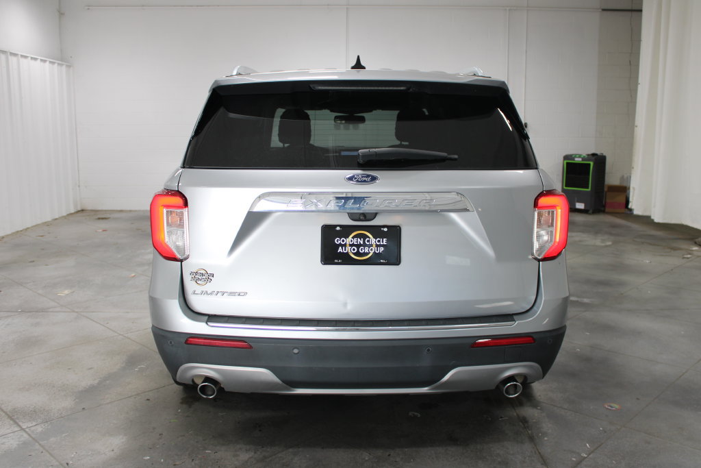 Used 2021 Ford Explorer Limited w/ Equipment Group 301A RWD image 8