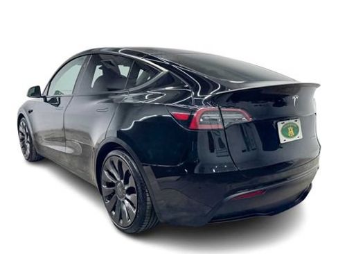 Used 2023 Tesla Model Y Long Range AWD/4WD image 4