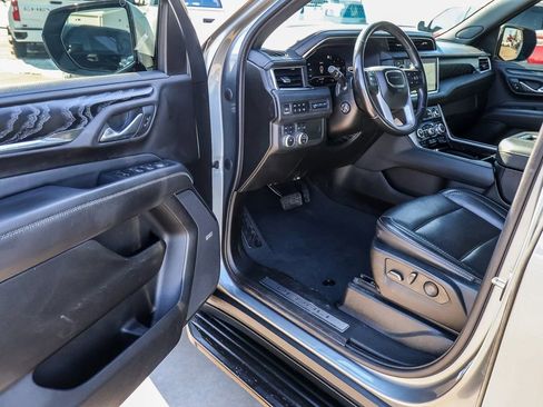 Used 2023 GMC Yukon Denali AWD/4WD image 29