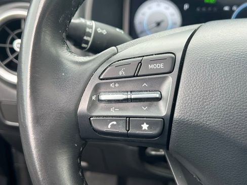 Used 2023 Hyundai Kona Limited AWD/4WD image 28