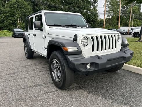 Used 2022 Jeep Wrangler Unlimited Sport AWD/4WD image 2