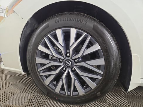 Used 2023 Nissan Altima 2.5 SV image 31