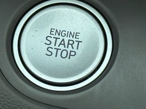 Used 2024 Hyundai Elantra SEL FWD image 20