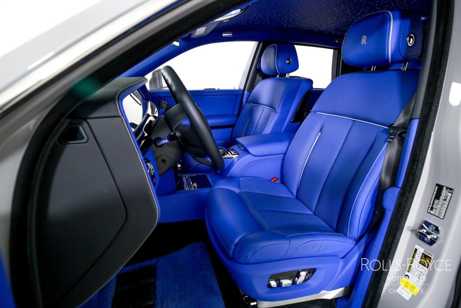 Used 2024 Rolls-Royce Phantom Sedan w/ The Phantom Package RWD image 13