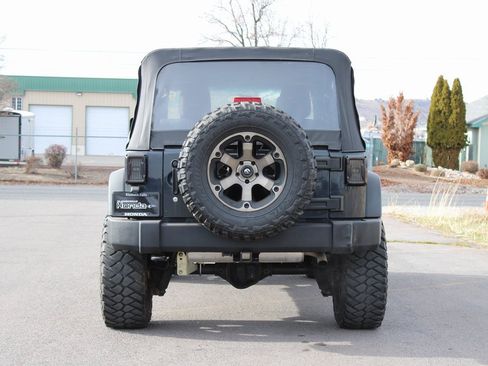 Used 2016 Jeep Wrangler Unlimited Sport image 5