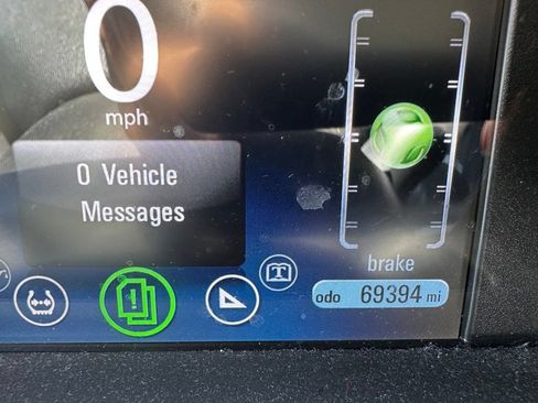 Used 2015 Chevrolet Volt FWD image 10