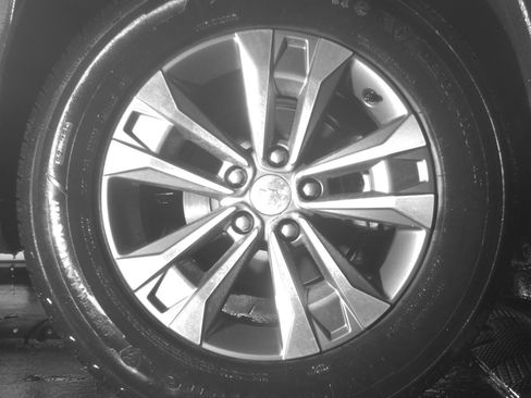 Used 2025 Chevrolet Equinox LT image 15