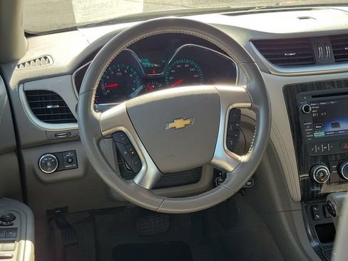 Used 2013 Chevrolet Traverse LT FWD image 24